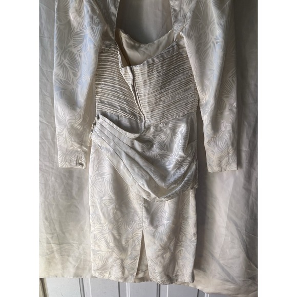 Vintage 80s USA Ivory Bow Back Backless Puff Shoulder Pencil Dress 6 - Picture 6 of 9